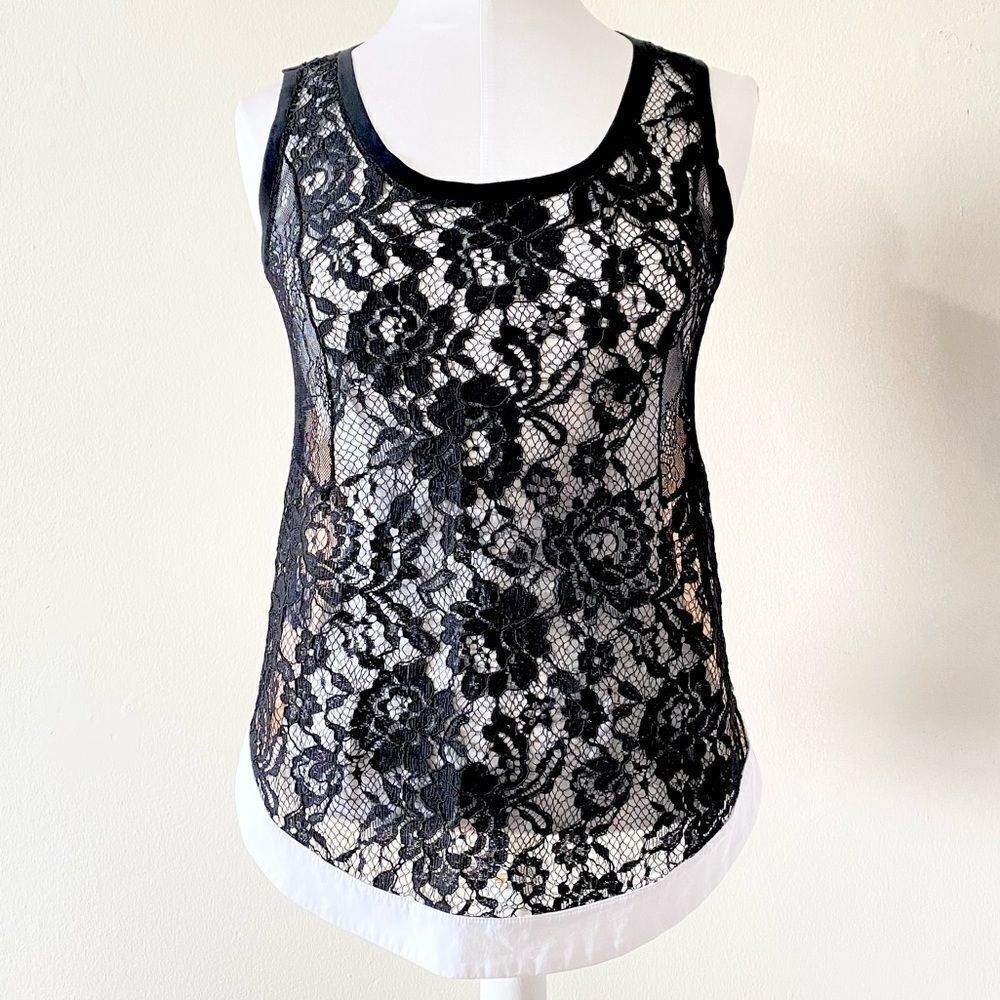 NWOT PINKO Lace Sleeveless Blouse